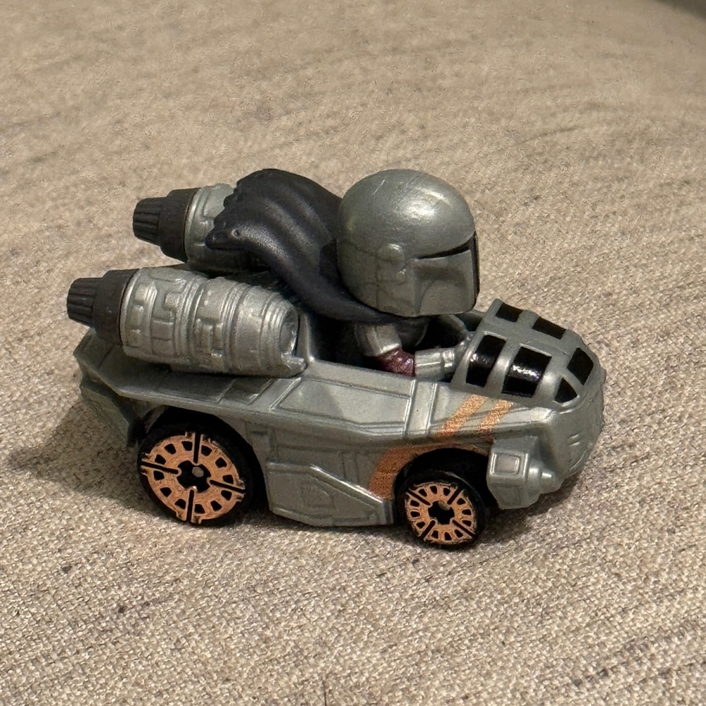 The Mandalorian Hot Wheels RacerVerse 1/64th Scale Die-Cast car Star Wars 2022